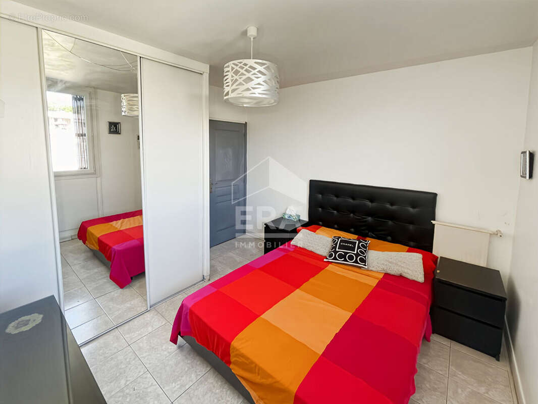 Appartement à MARSEILLE-15E