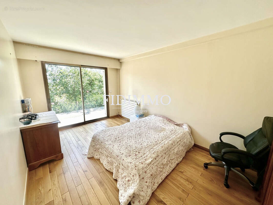 Maison à CHENNEVIERES-SUR-MARNE