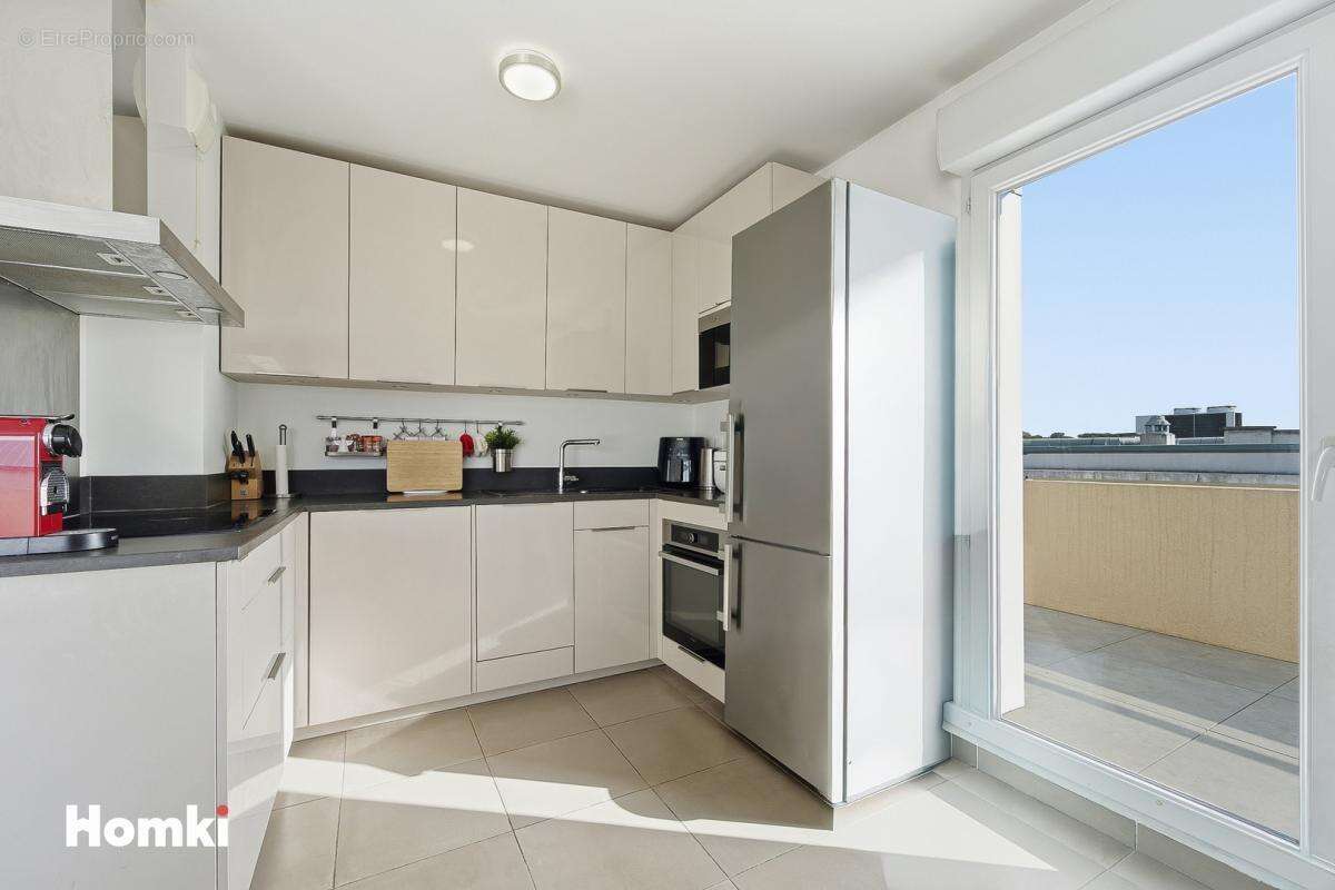 Antibes – Dernier étage – Duplex 4 pièces lumineux avec grande terrasse et double garage fermé - photo 5