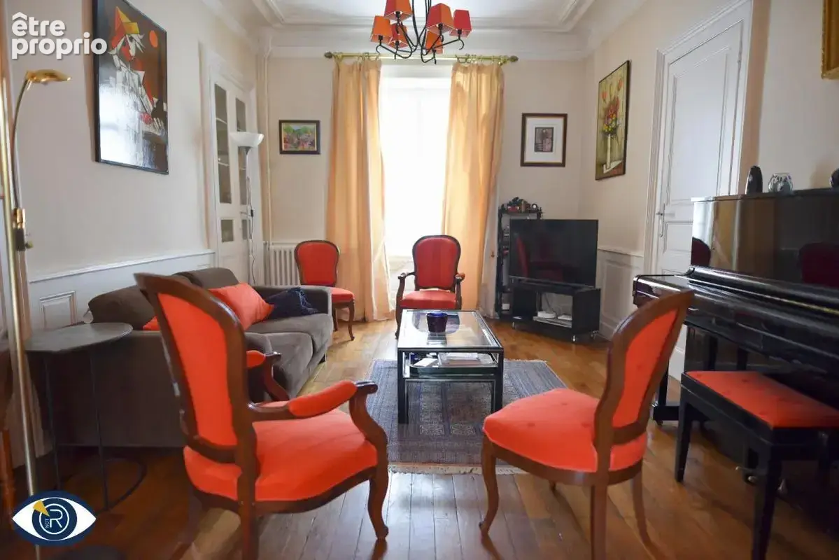 Maison 295 m² à Laval  - photo 5