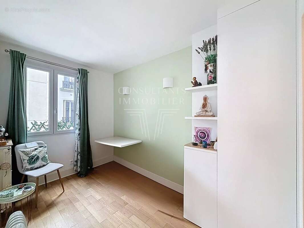 Appartement à PARIS-17E