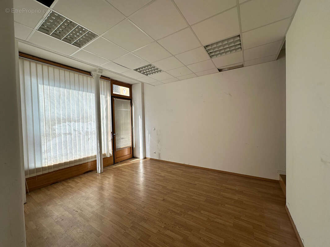 Commerce à PARIS-10E