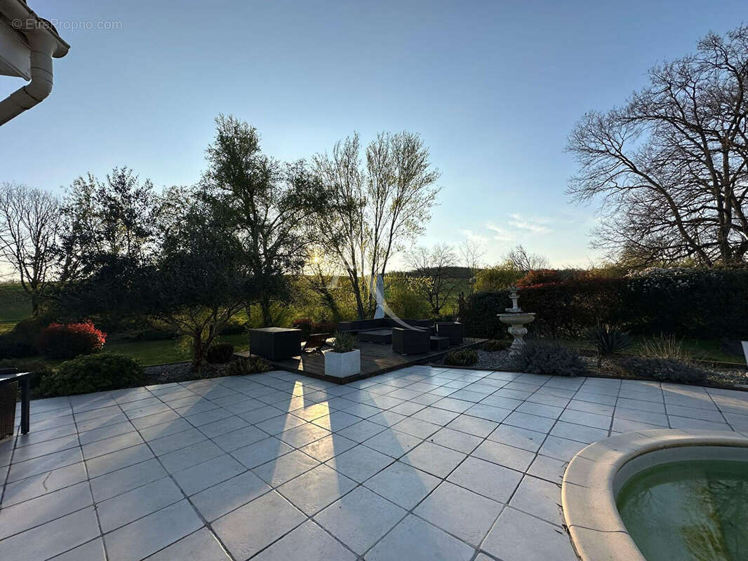 Maison à MONTASTRUC-LA-CONSEILLERE