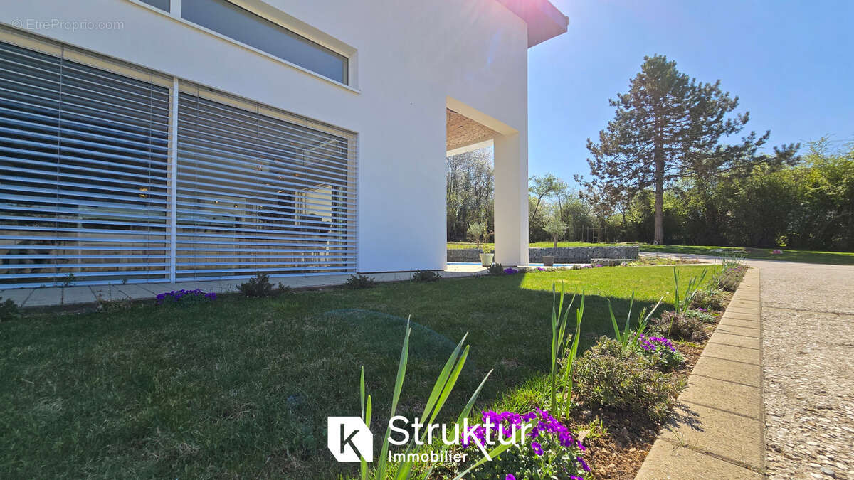 Maison à ROUSSY-LE-VILLAGE