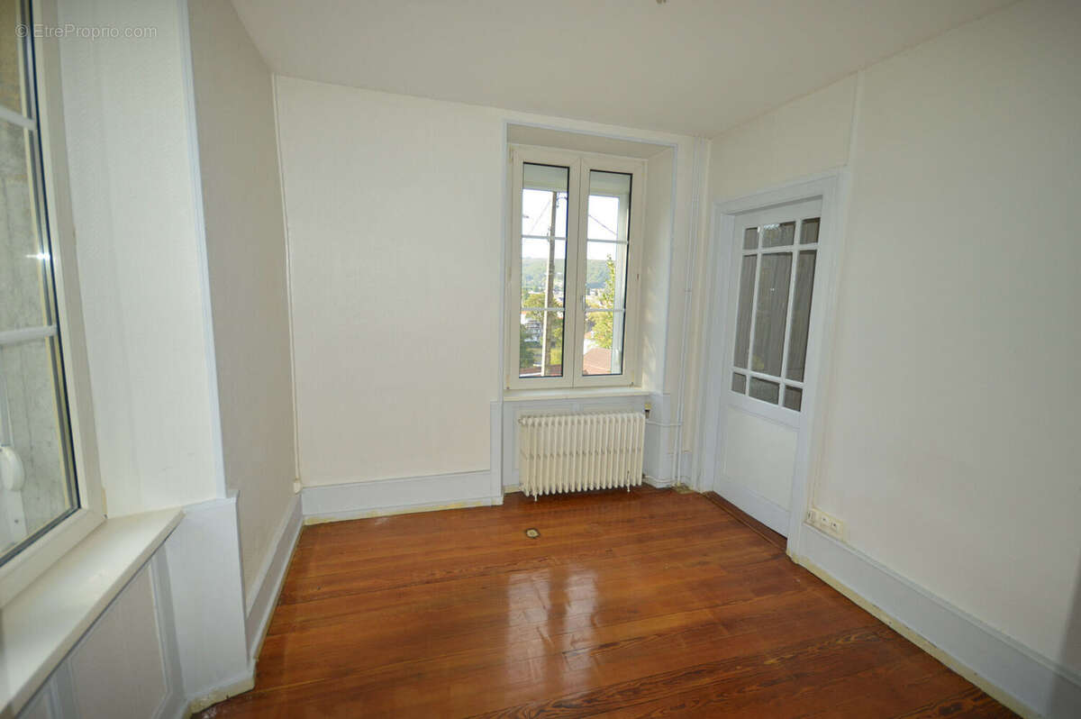 Photo 6 - Maison à PONT-DE-ROIDE