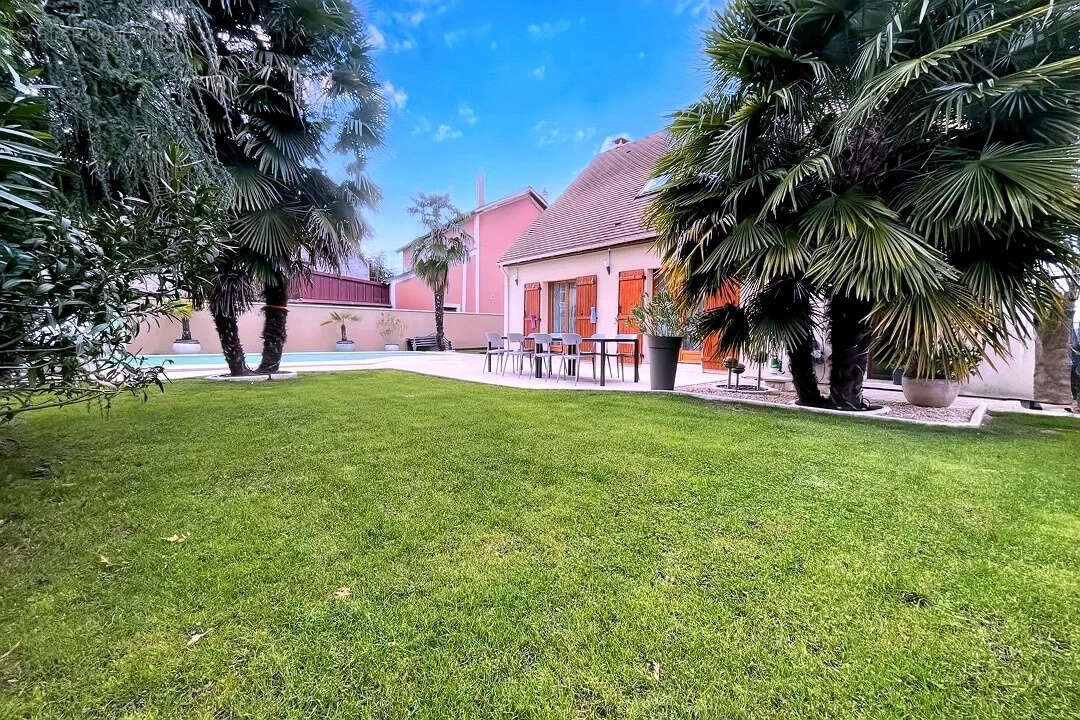 Maison à VILLIERS-SUR-MORIN