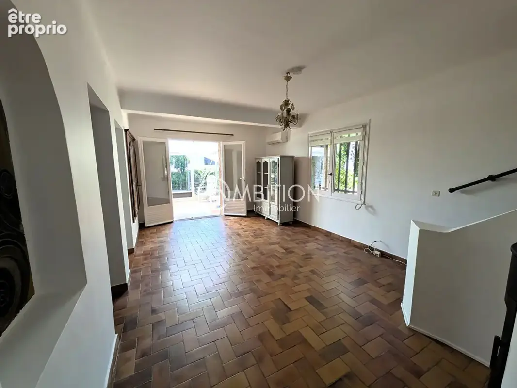 Saint Raphael maison avec 2 appartements . - photo 12