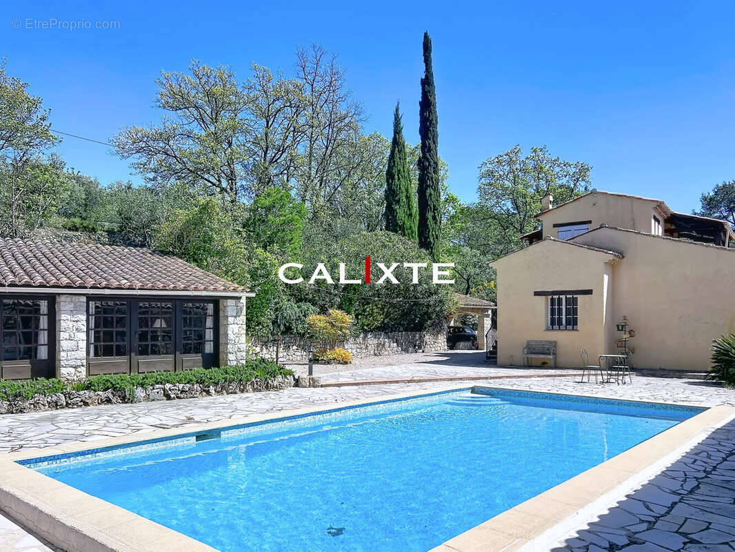 Maison à MONTAUROUX