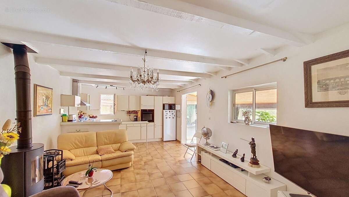Maison avec dépendance, terrain 10 450m² - photo 10