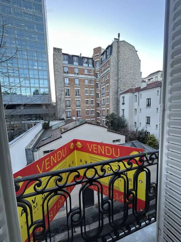 Appartement à PARIS-15E