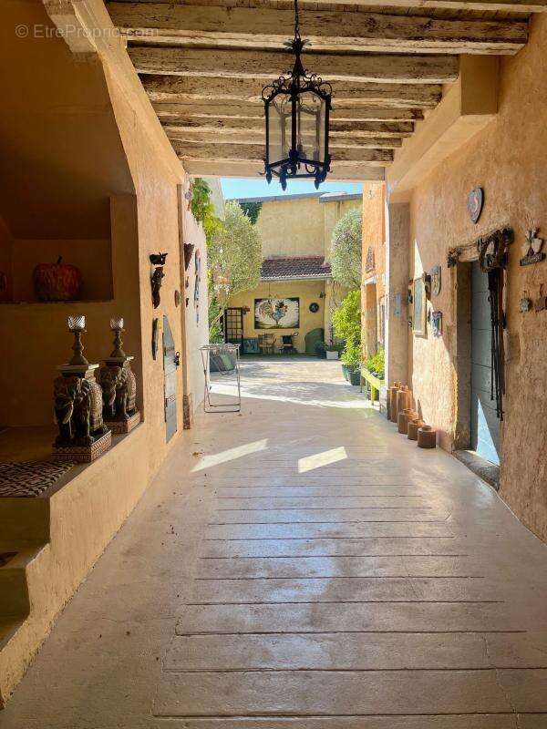 Maison à CALUIRE-ET-CUIRE