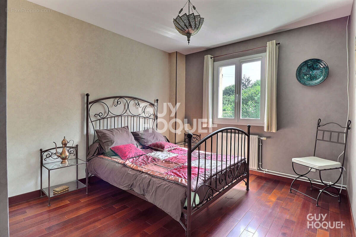 Maison à SAINT-MICHEL-SUR-ORGE