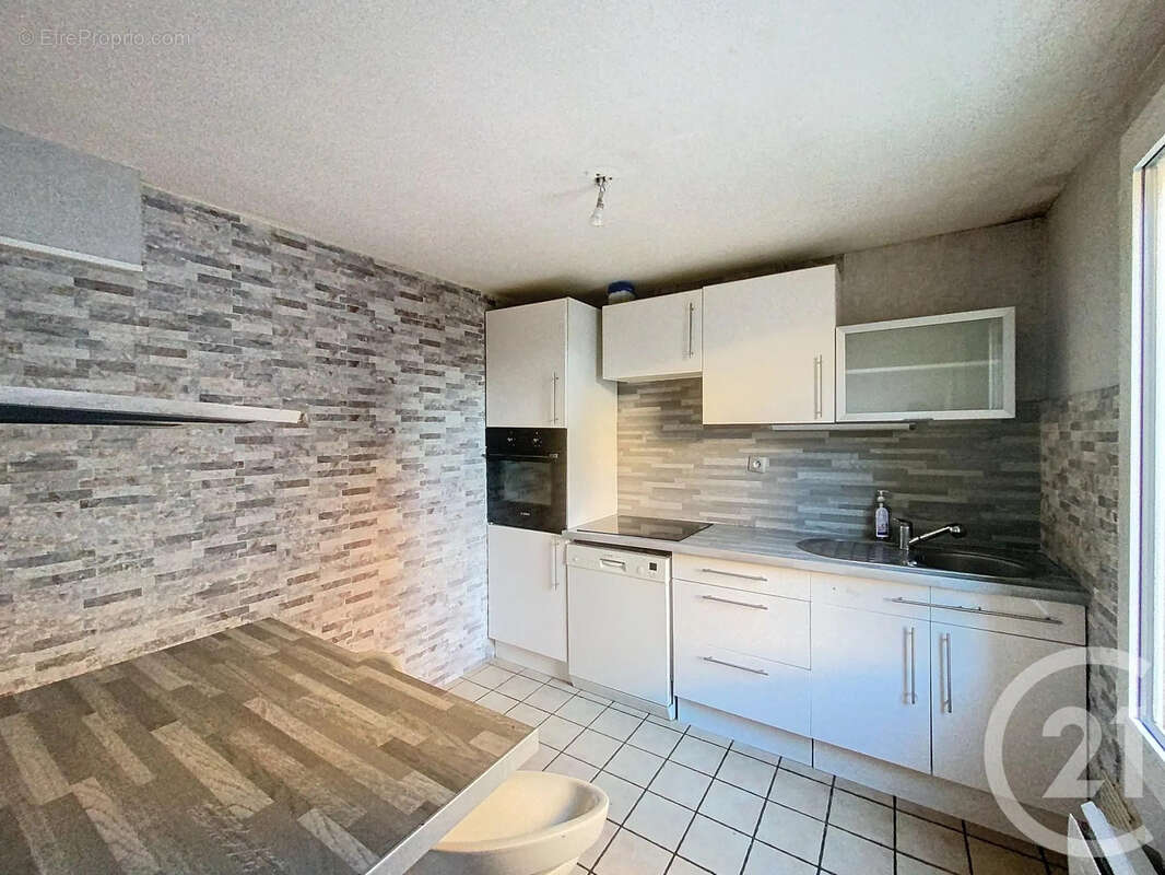Maison 59 m² à Troyes  - photo 2