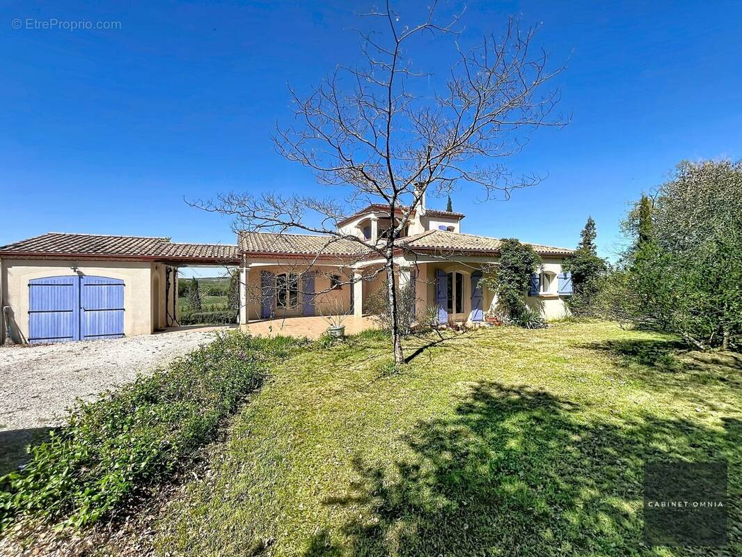 Maison à MONTAIGU-DE-QUERCY