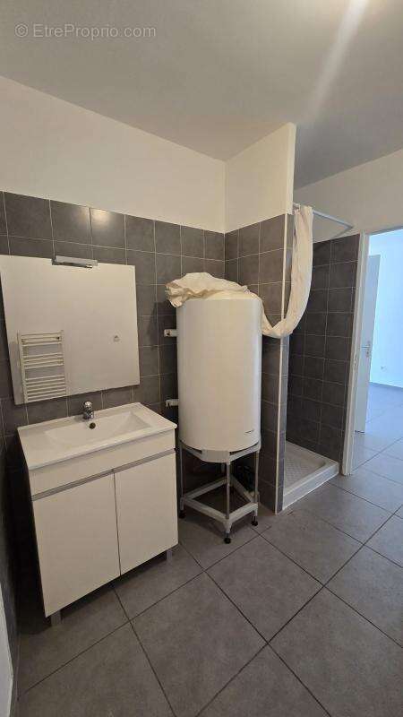Appartement à MARSEILLE-3E