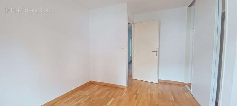 Appartement T3 avec parking et cave - photo 19