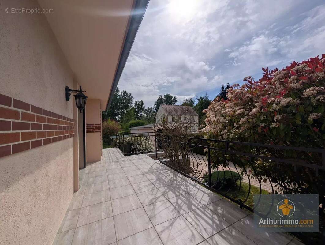 Maison à RIBECOURT-DRESLINCOURT