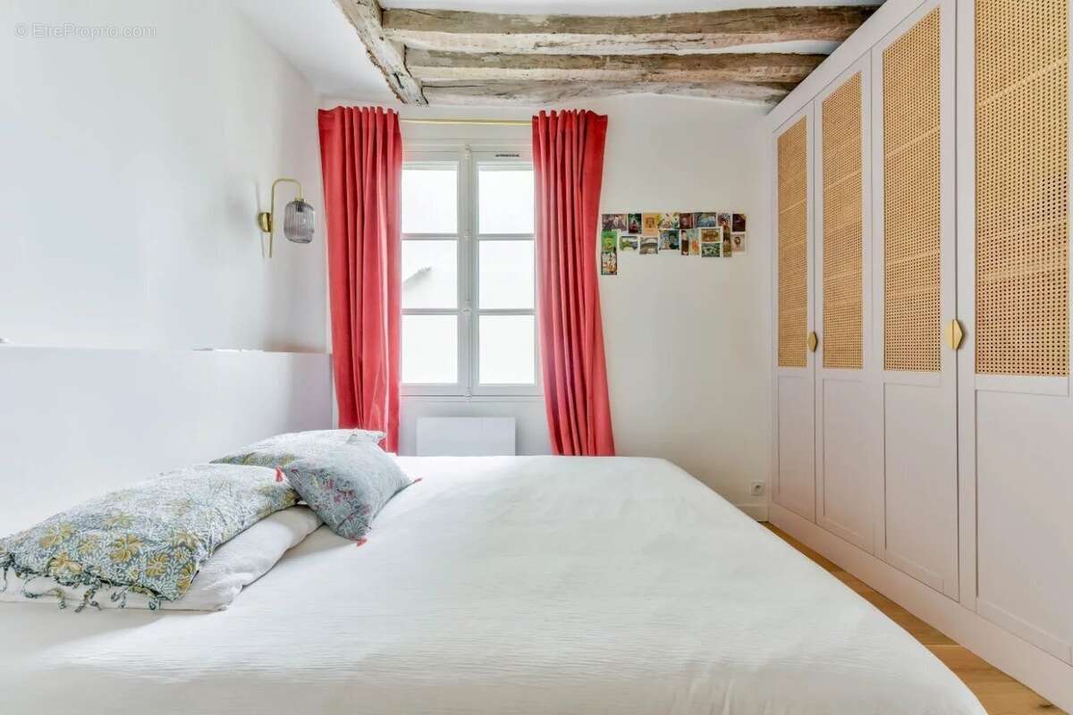 Appartement à PARIS-4E