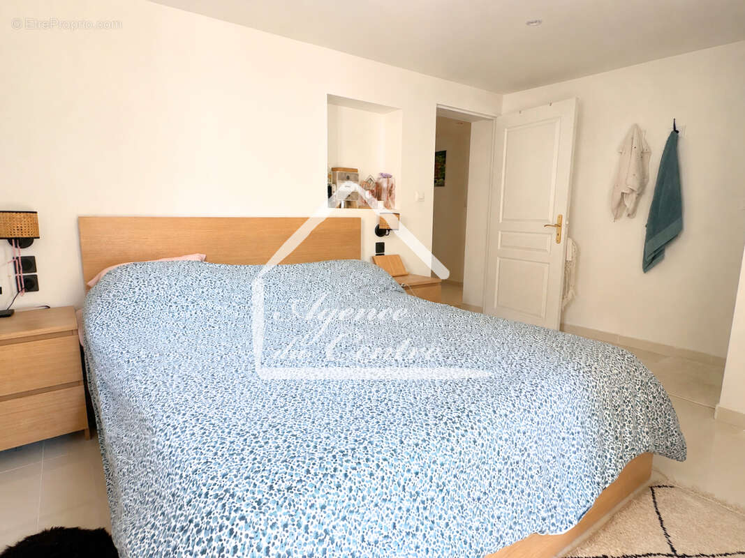Maison rénovée de 115 m² - photo 7