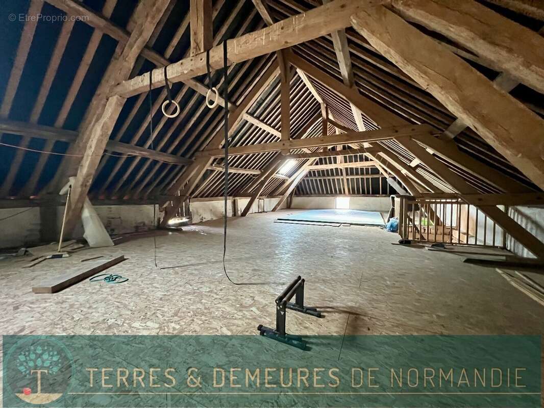 Maison à BOURG-ACHARD