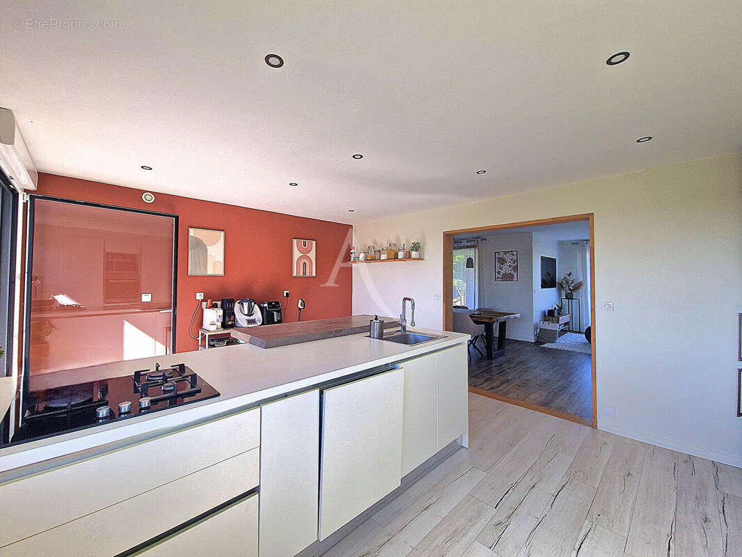 Maison Soeurdres 7 pièce(s) 169 m2 - photo 6