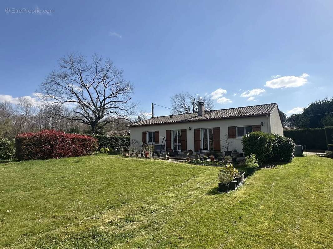 Maison à PUYSSERAMPION