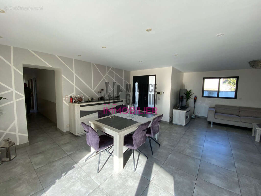 Maison à BEDARRIDES