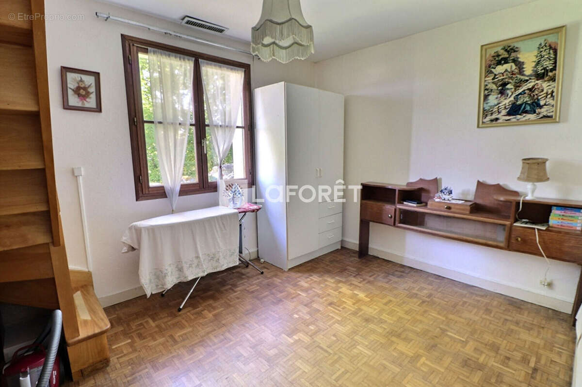 Maison Noisy Sur Ecole 4 pièce(s) 94 m2 - photo 6