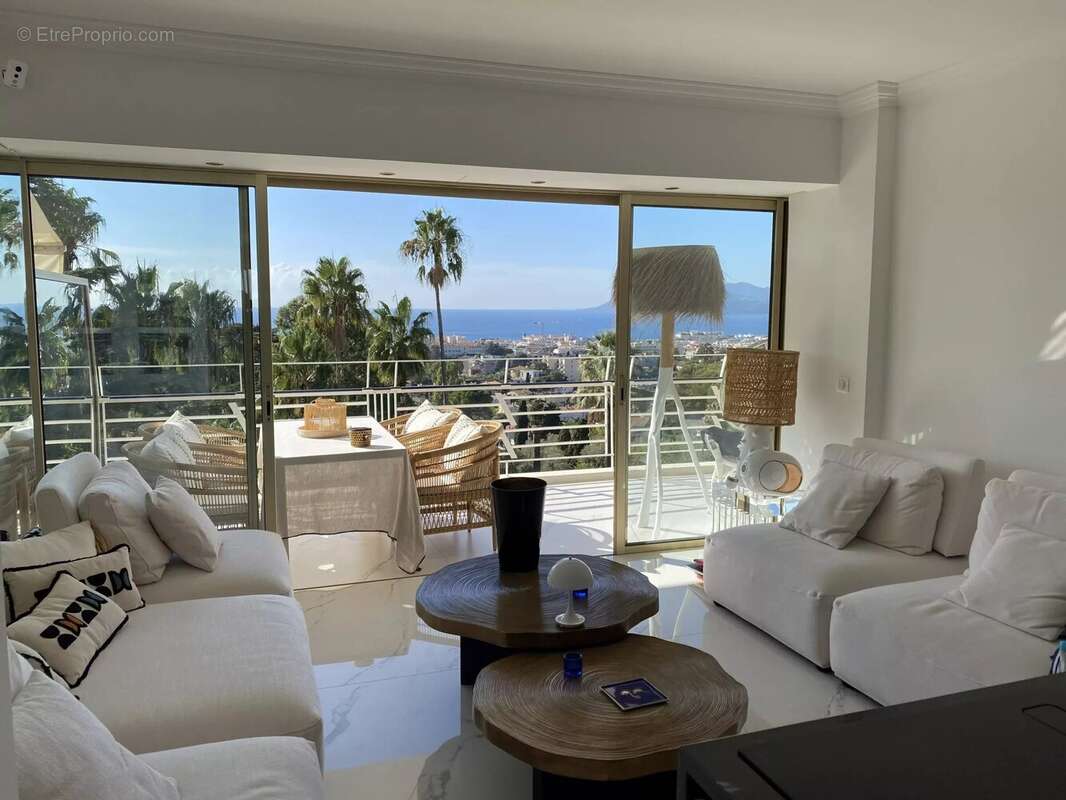 Appartement à CANNES