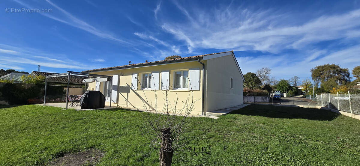 Maison à VILLENAVE-D&#039;ORNON