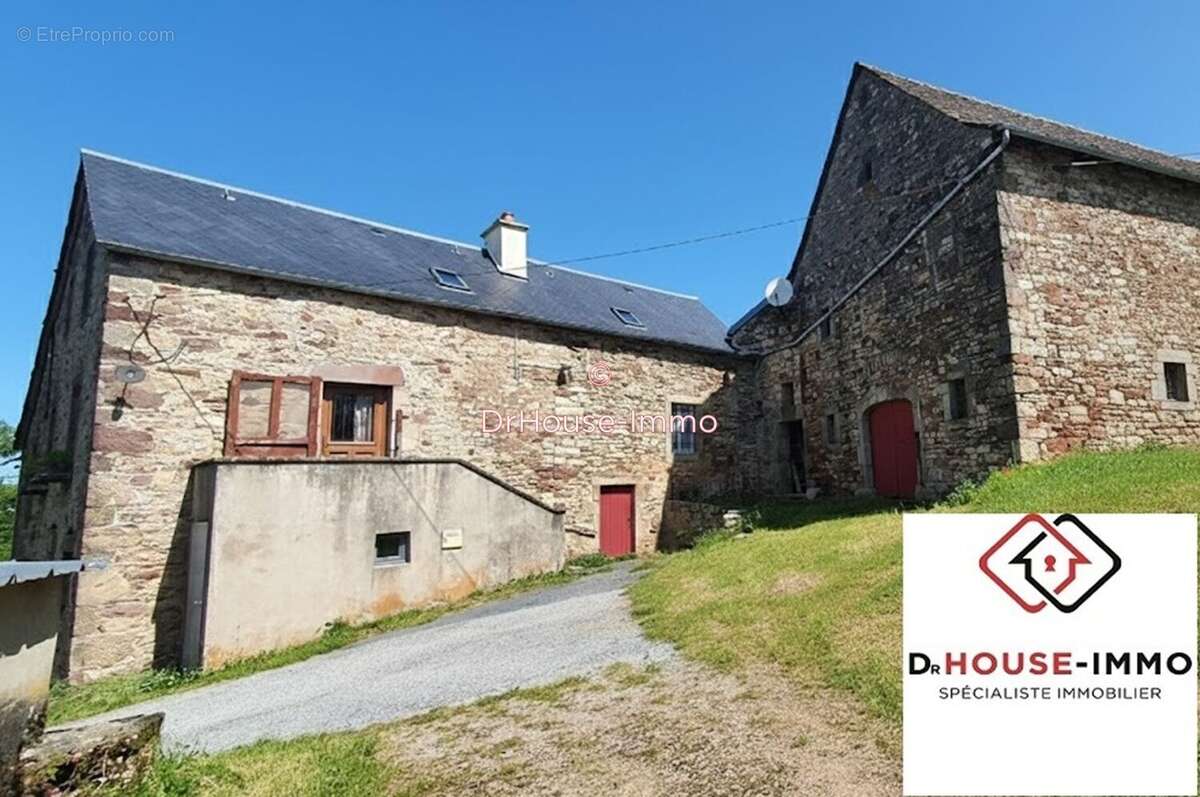 Maison à SAINTE-RADEGONDE
