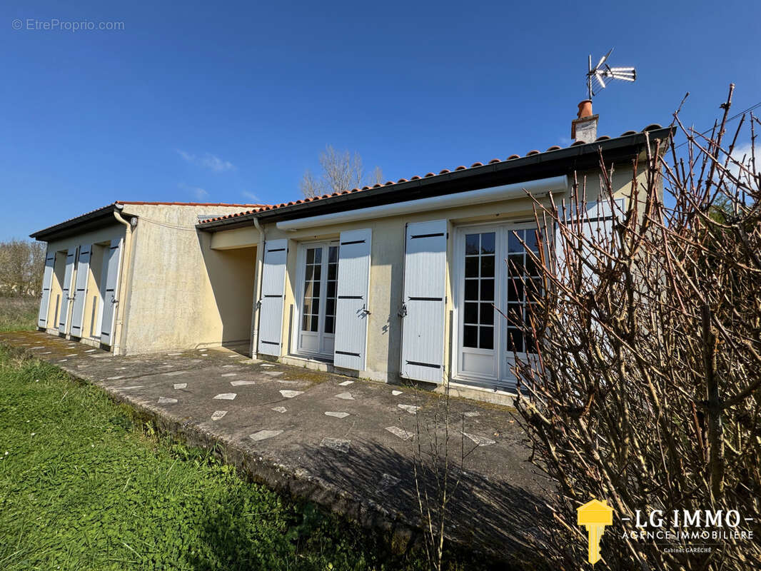 Maison à BARZAN