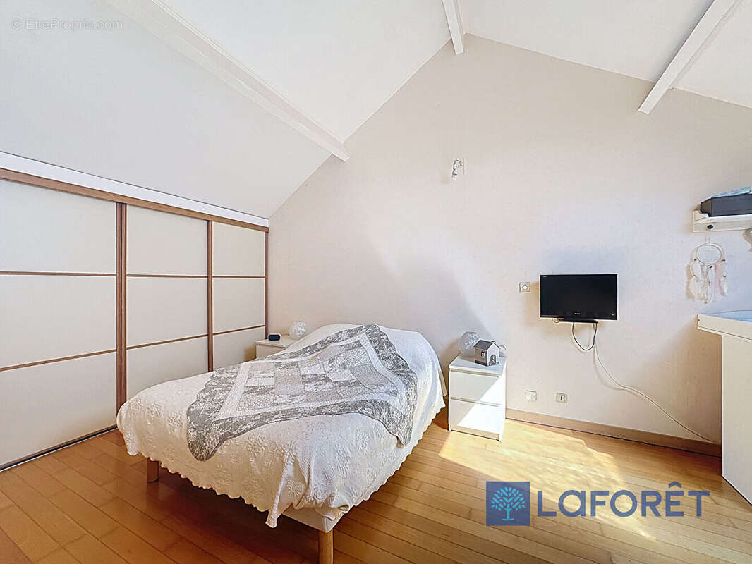 Appartement à CHEPTAINVILLE