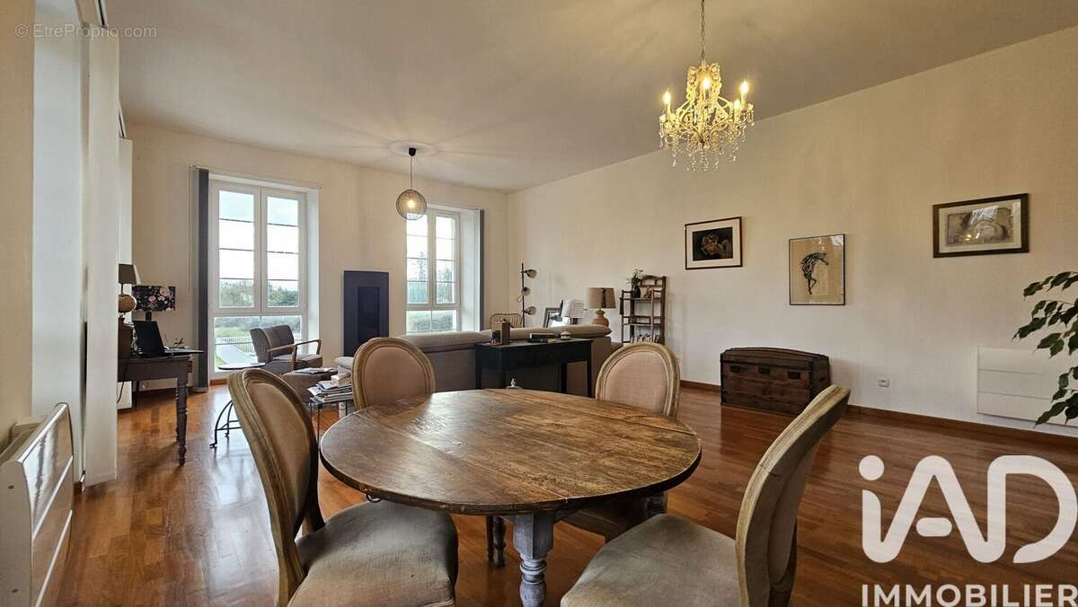 Appartement 83 m² à Escos  - photo 3