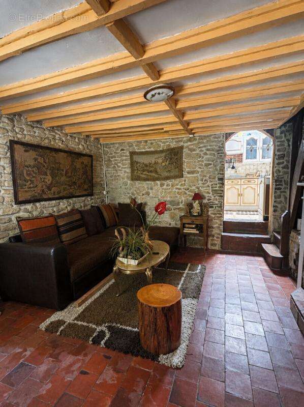 Maison à SAINT-MARTIN-DE-LA-LIEUE