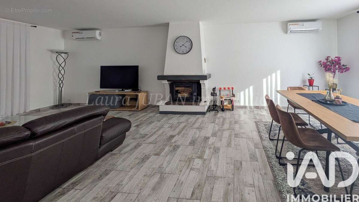 Photo 3 - Maison à MONTEREAU-FAULT-YONNE