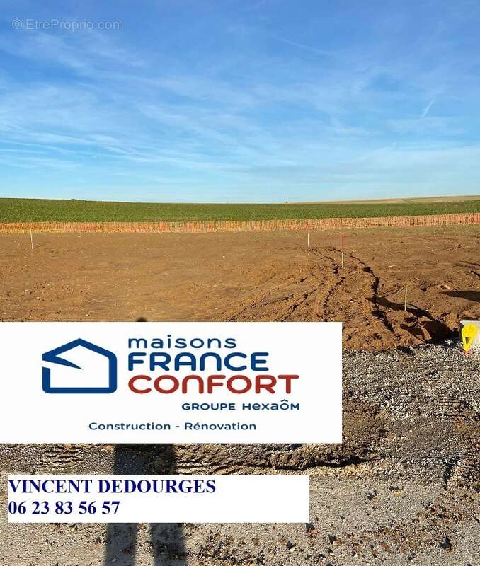 Terrain à CHERISY