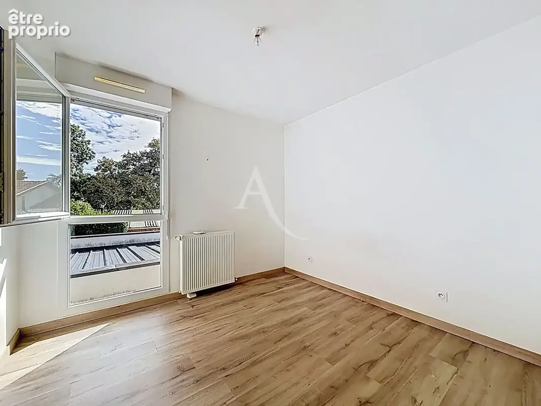 Pau appartement T3/ 2 chambres récent esprit maison / Quartier Saint-Julien / Hélioparc Rez de Jardin - photo 6
