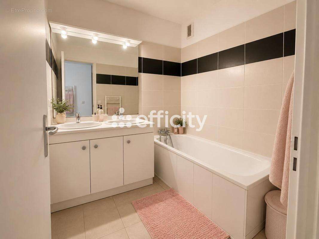 Appartement à MARSEILLE-15E