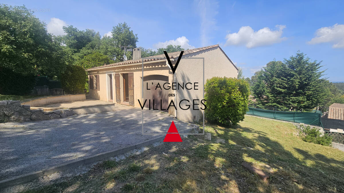 Maison à SAINT-PAUL-EN-FORET