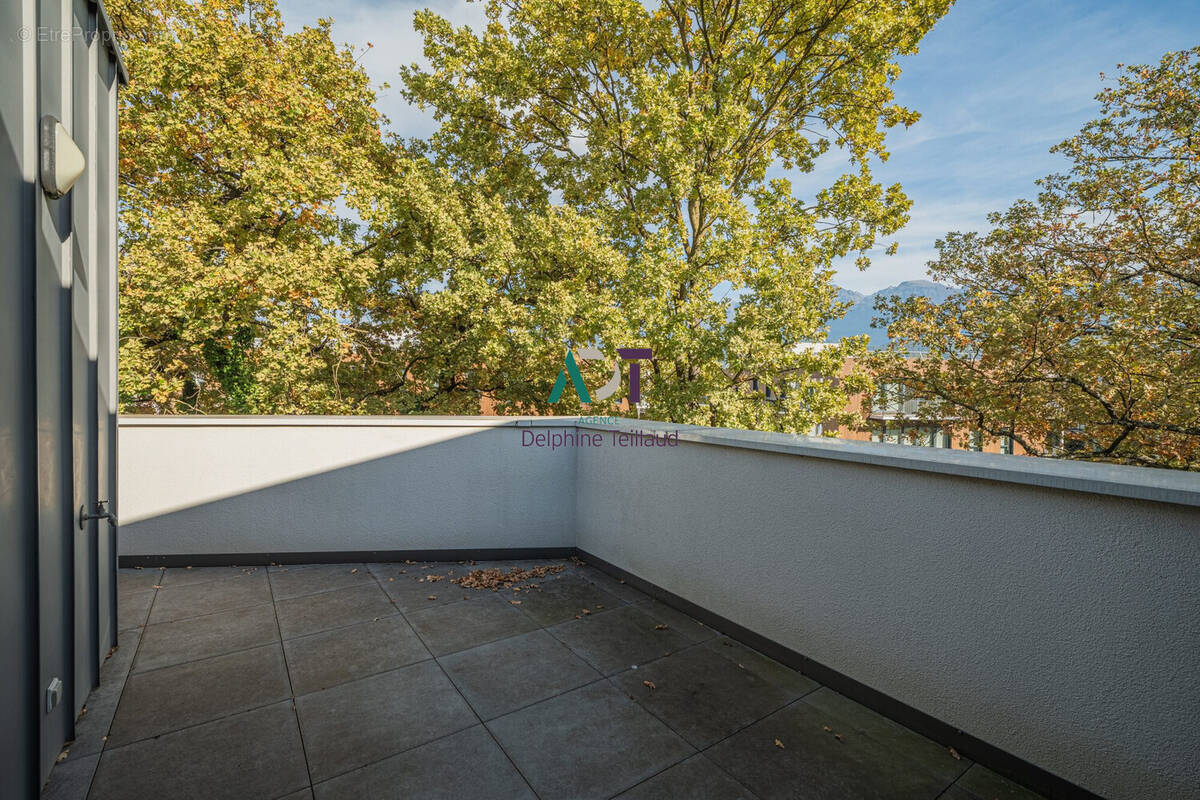 Appartement à MEYLAN