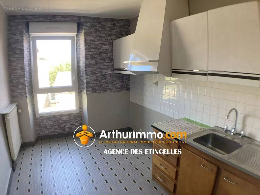Appartement à MARTIGNE-FERCHAUD