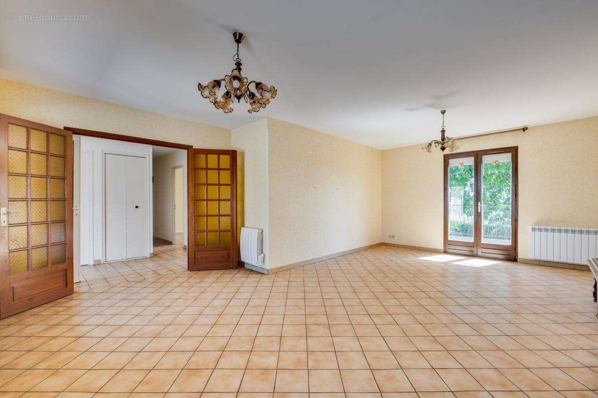 Maison 100 m² à Maureville  - photo 4