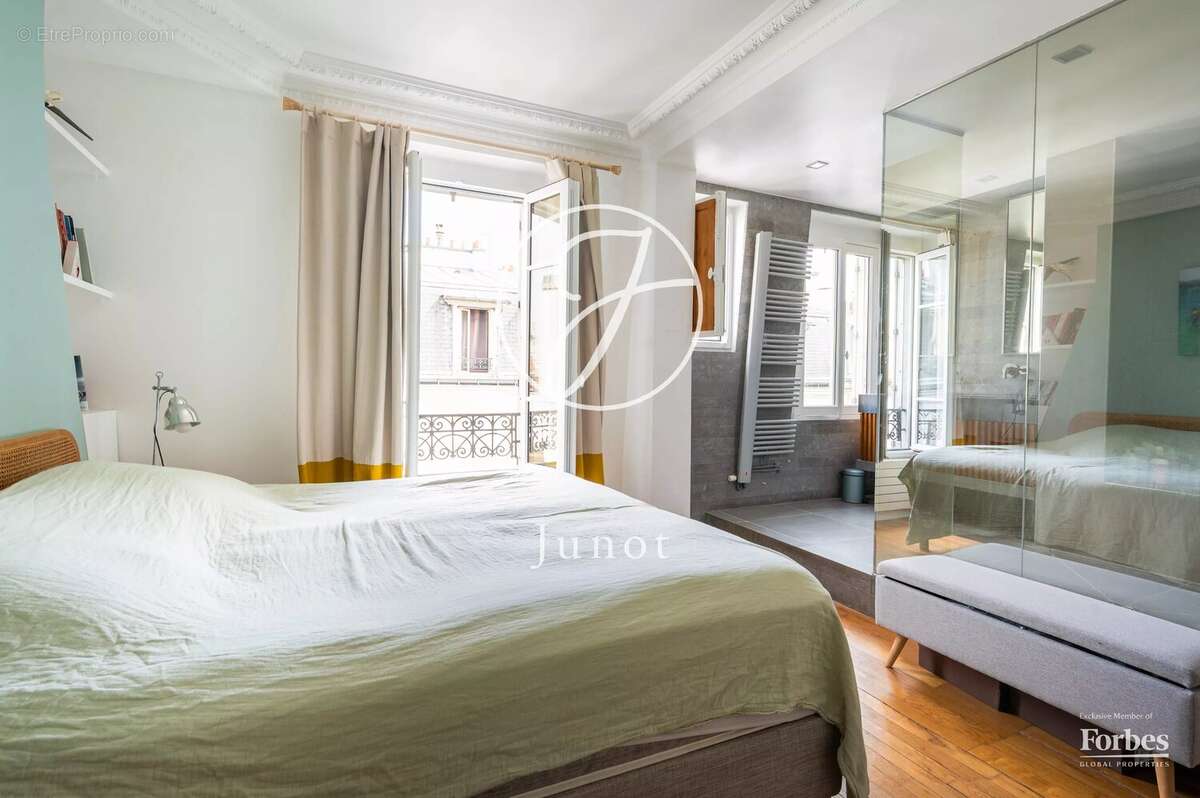 Paris 16e - JASMIN / AUTEUIL - Appartement - 5 pièces - 136.36m² Carrez - 3 chambres - photo 5