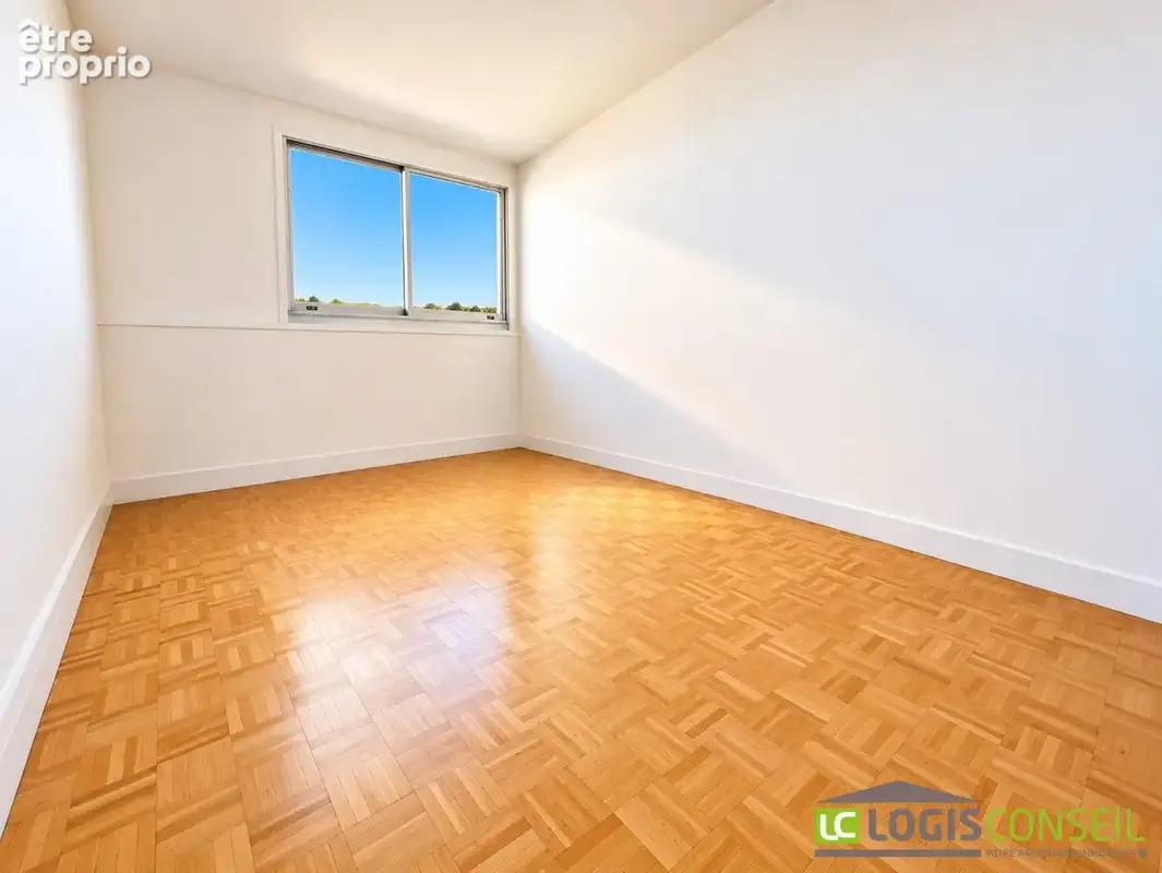 Appartement 5 pièces 102 m² à vendre à Chatillon (92320) - photo 7
