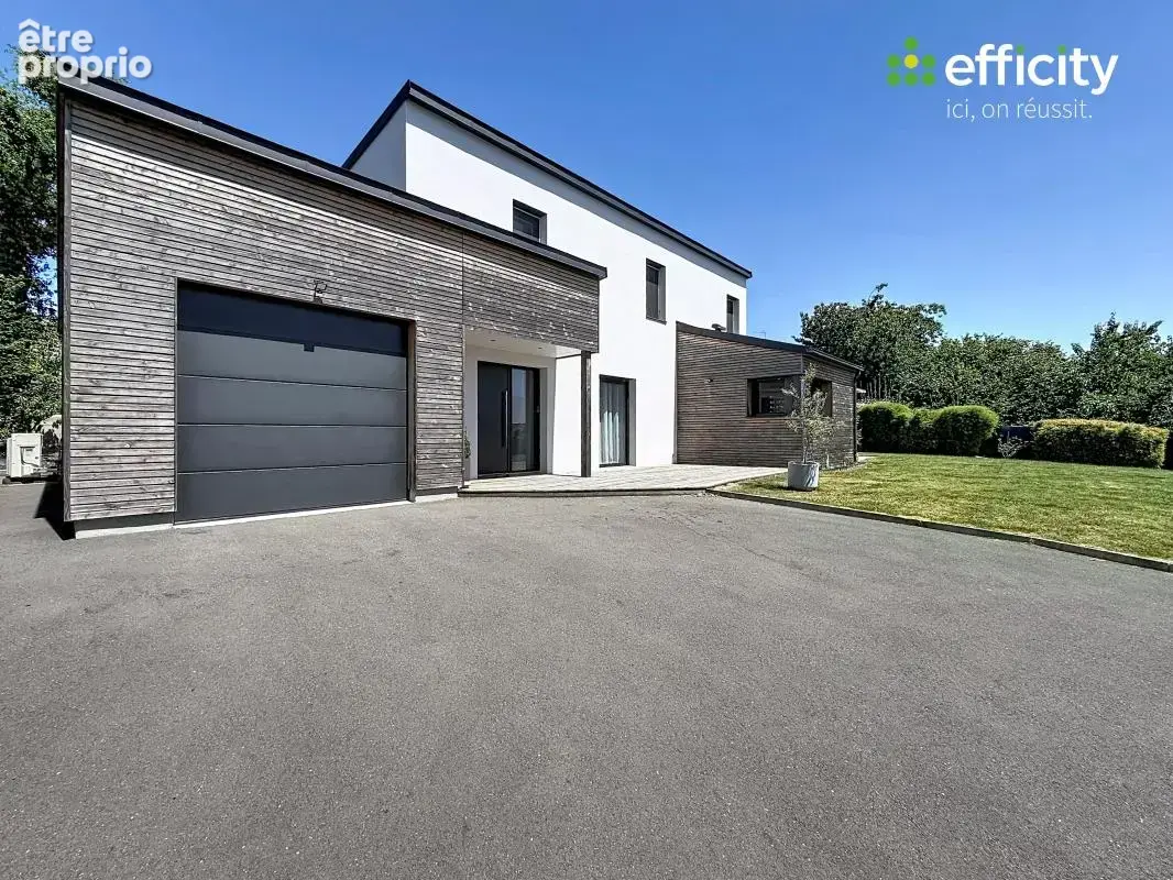 Maison 5 pièces 150 m² à vendre à Chateaubourg (35220) - photo 3