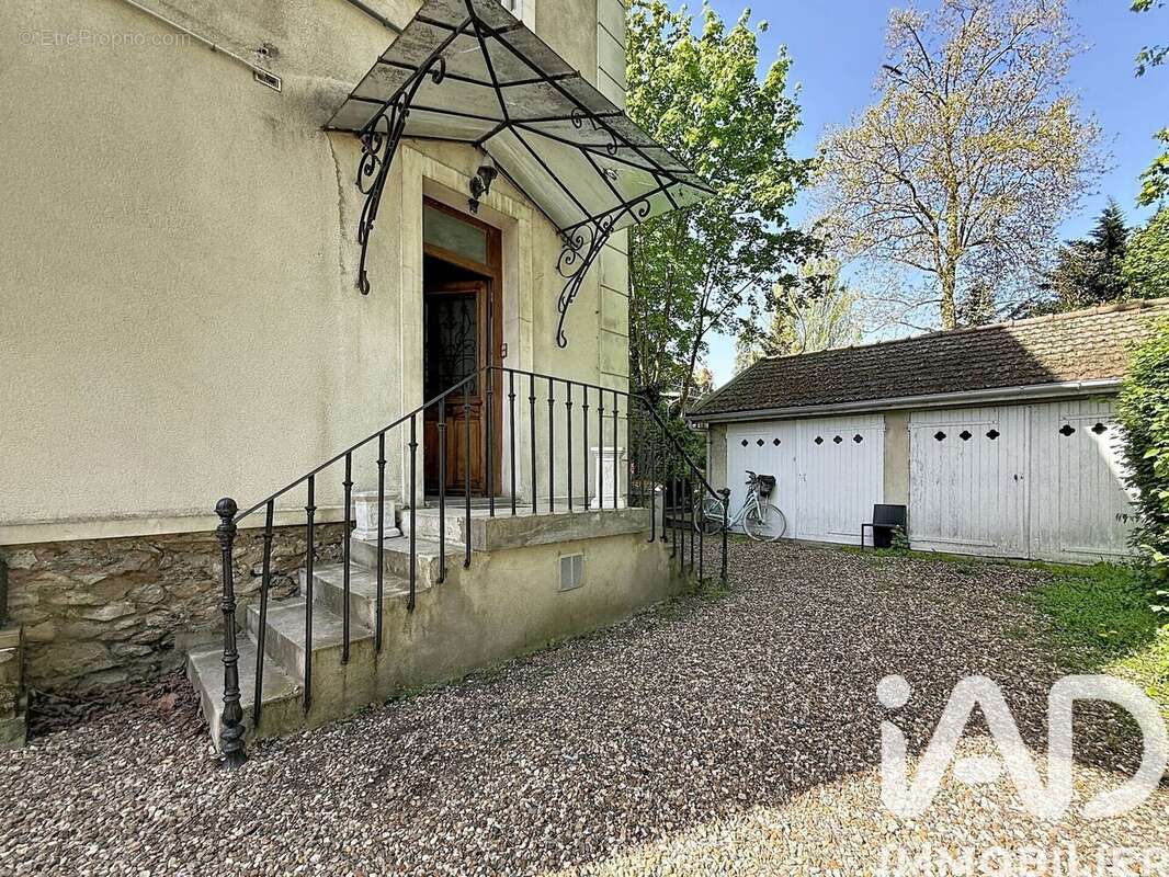 Photo 2 - Appartement à SAINT-GRATIEN