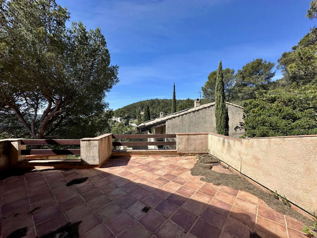 Maison à CARNOUX-EN-PROVENCE