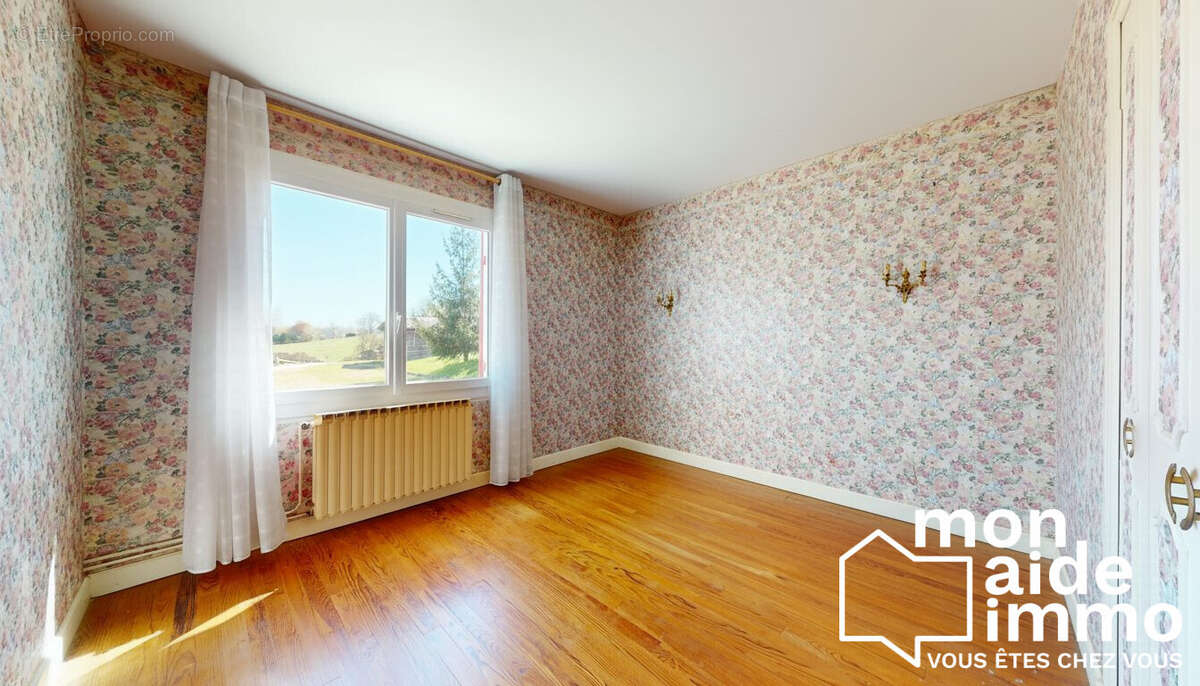 Maison à SAINT-QUENTIN-DE-BARON