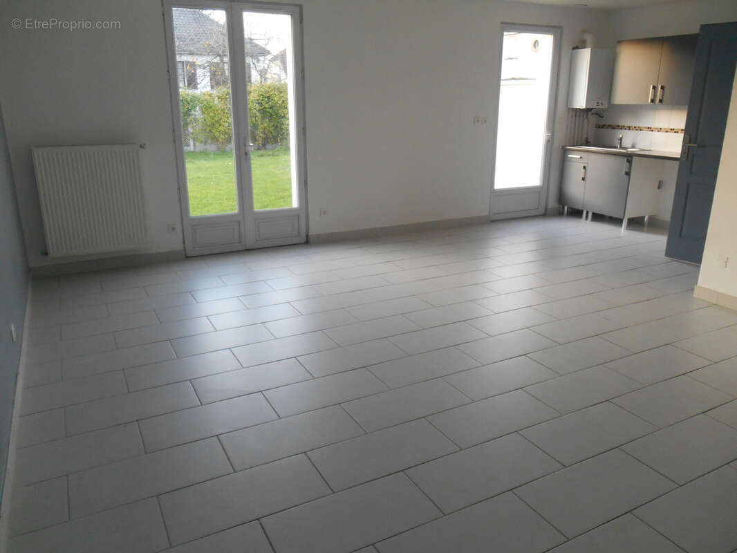 Maison à ROMILLY-SUR-SEINE